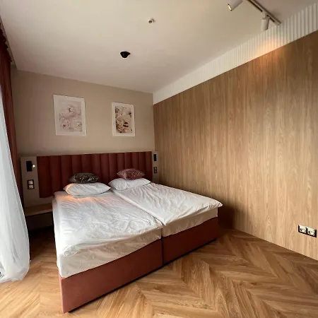 Resto - Smart Blisko Energylandii Nocleg ze śniadaniem